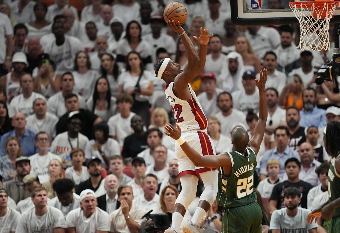 黑八逆袭获得总冠军,黑八逆袭