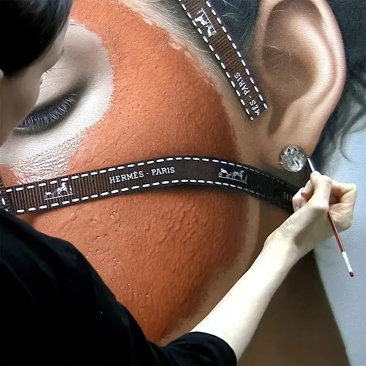 美女画家挑战冷军，画少女人体，放大10倍看细节让网友不淡定