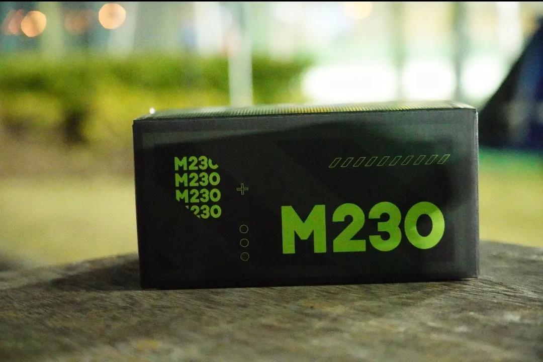 m230棕木纹对比绿魔黑音质,m230黑色
