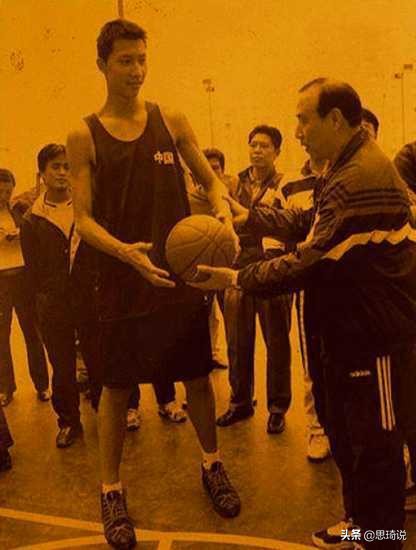 易建联篮球故事,易建联的少年故事