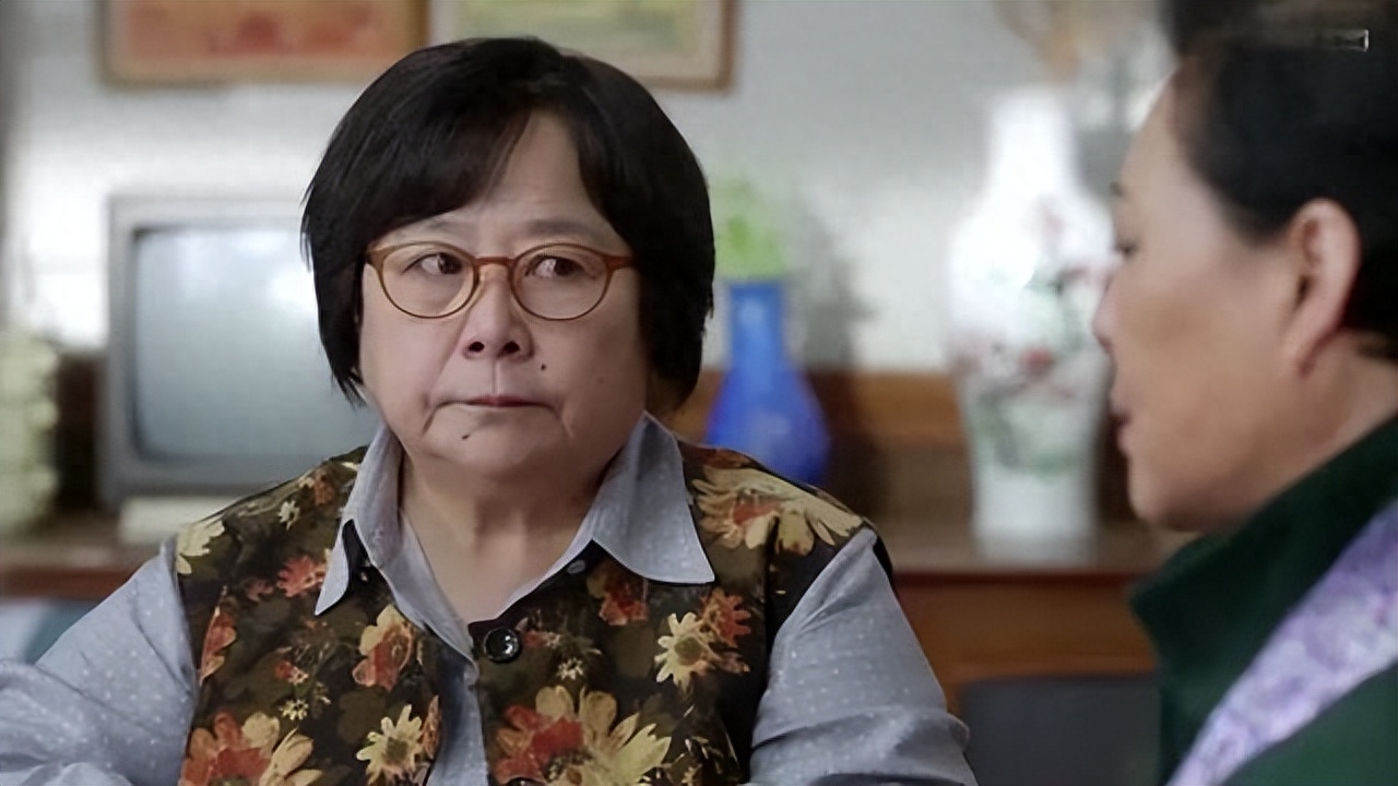 上海女子带孩子二婚，新郎苦涩表情引发猜想！她肚子里还有一个