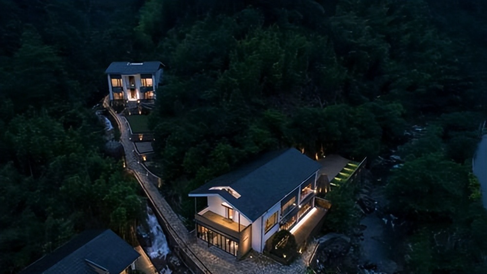 寮熷紵琚嫄楠楀埌娣卞北鑰佹灄,25宀佸皬浼欒楠楀ぇ灞遍噷