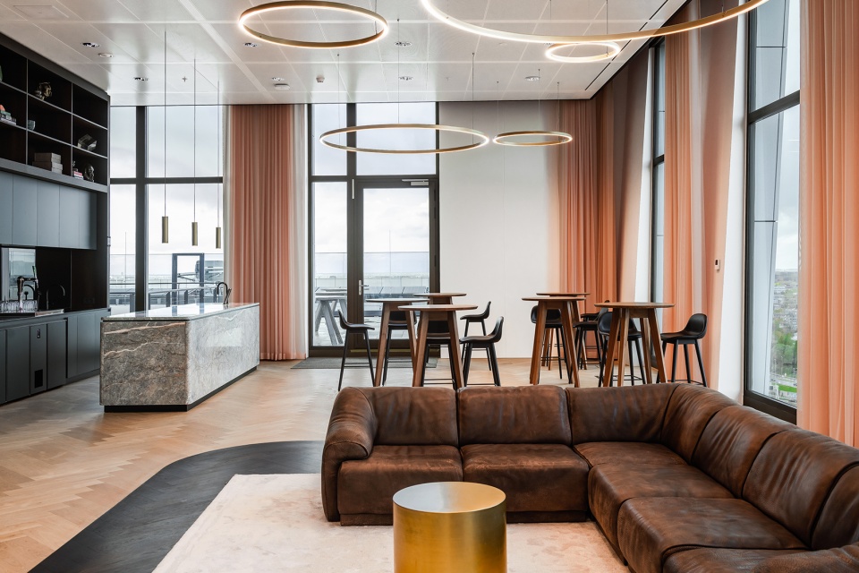 现代风格办公室设计企业,企业办公空间文化设计