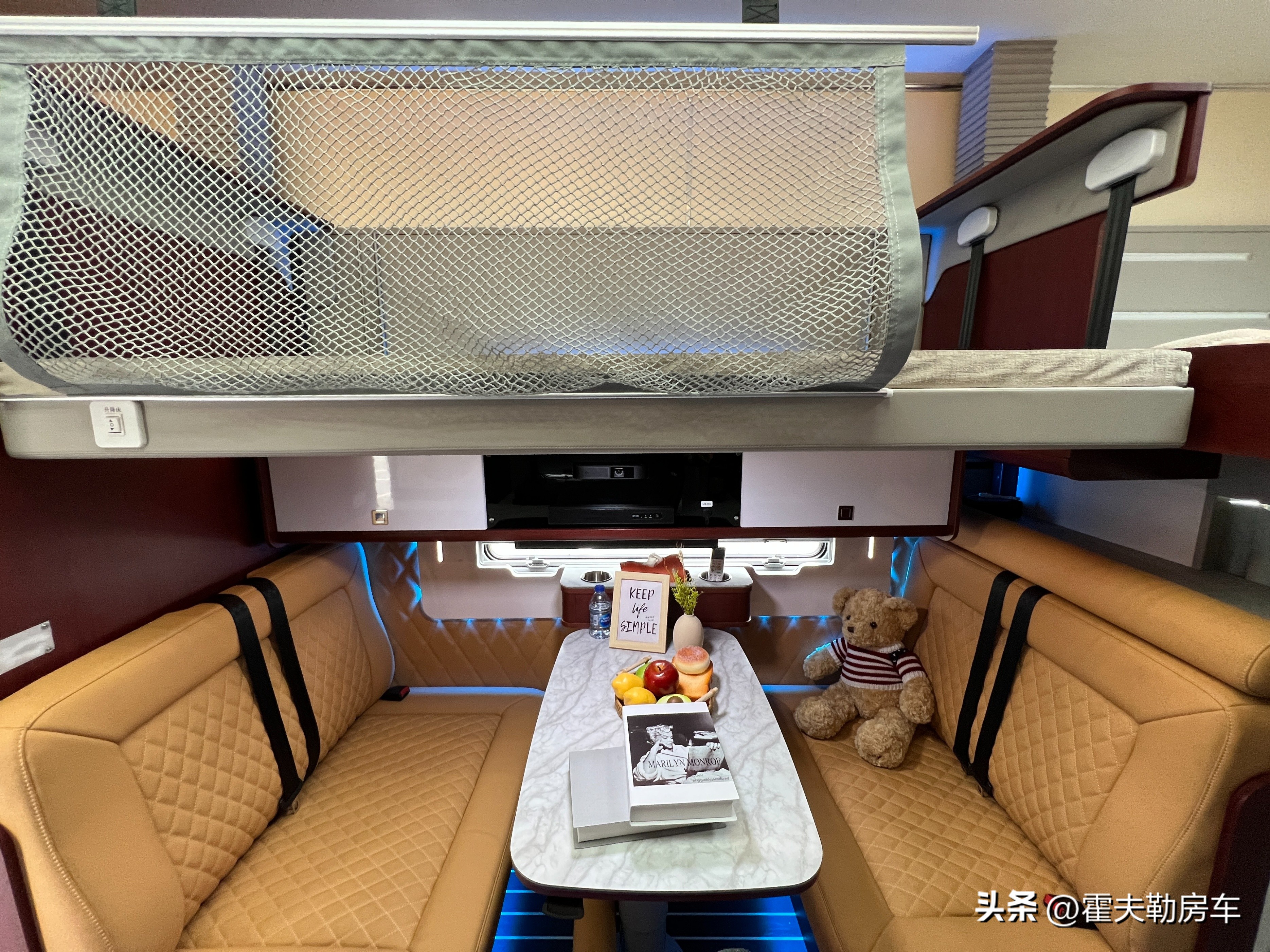 霍夫勒房车勇者天穹多少钱,试驾国内首款硬升降顶房车