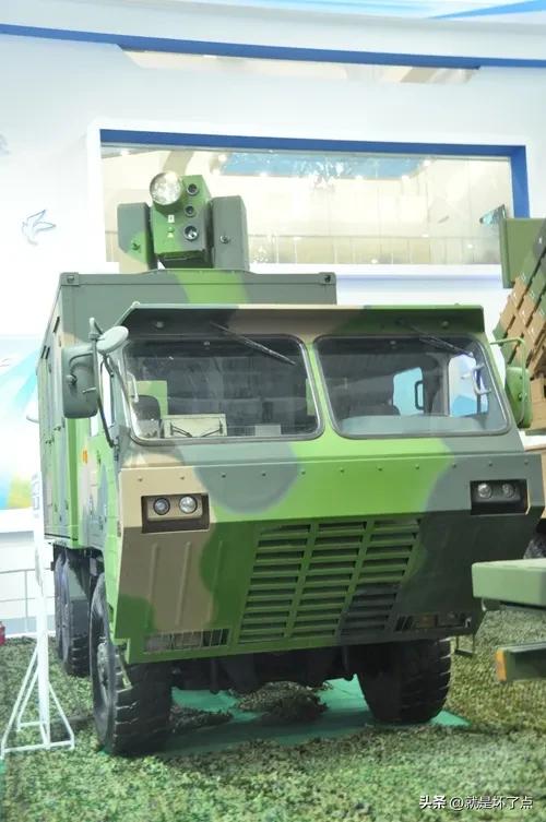 论重型装甲车辆装备多层防空系统的必要性