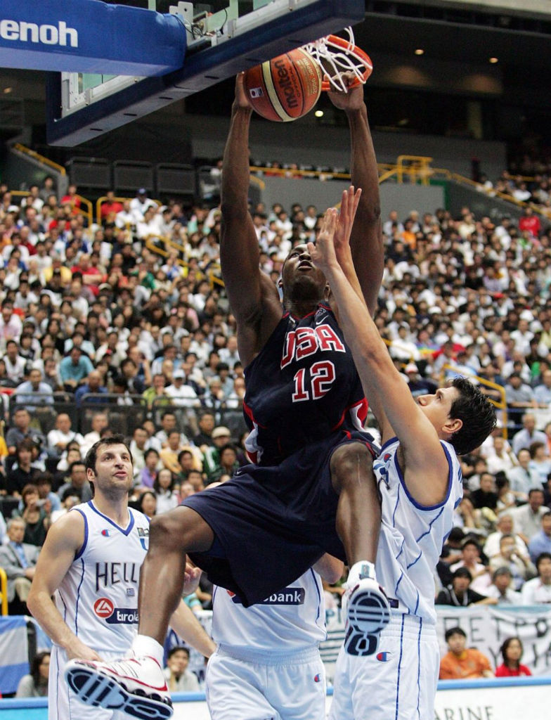 德怀特霍华德奥兰多,阿迪达斯霍华德历代篮球鞋图片