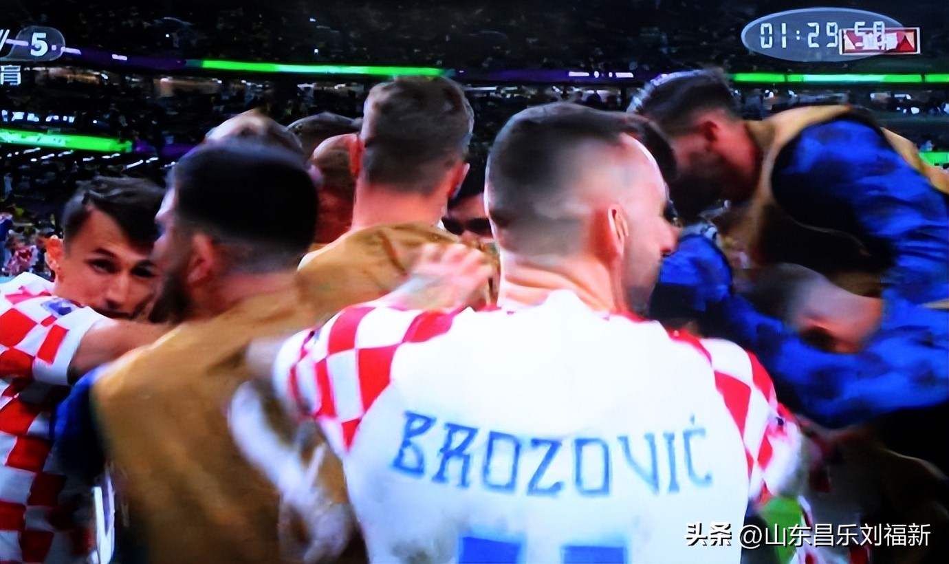 世界杯巴西队vs克罗地亚上半场,世界杯巴西队vs克罗地亚弗雷德