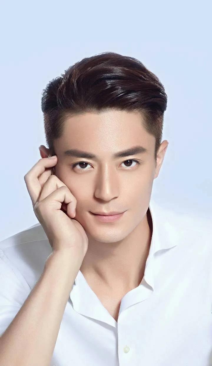 眼距宽却很好看的男明星,眼睫毛特别长的男明星