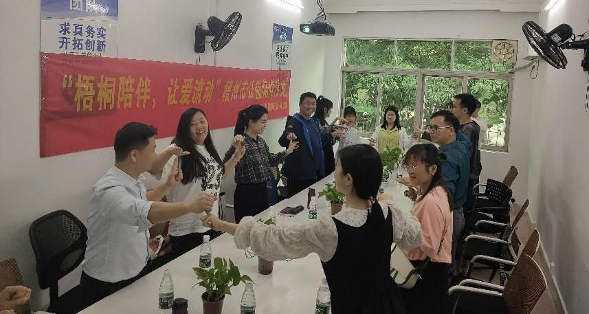 曼陀罗心理绘画分享,曼陀罗心理绘画沙龙