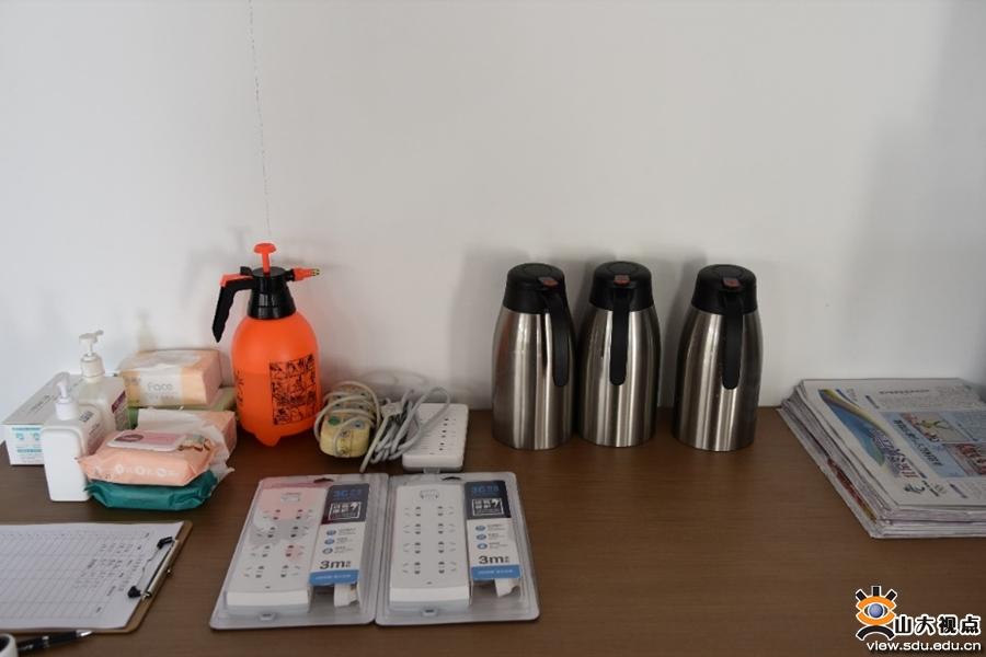 齐心协力战疫情凝聚青春正能量,同心战疫点滴温暖