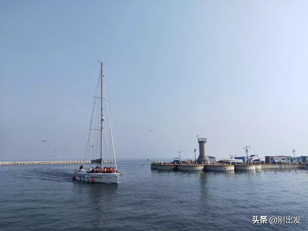 大连喷泉广场东港附近景点,大连东港音乐喷泉广场全景