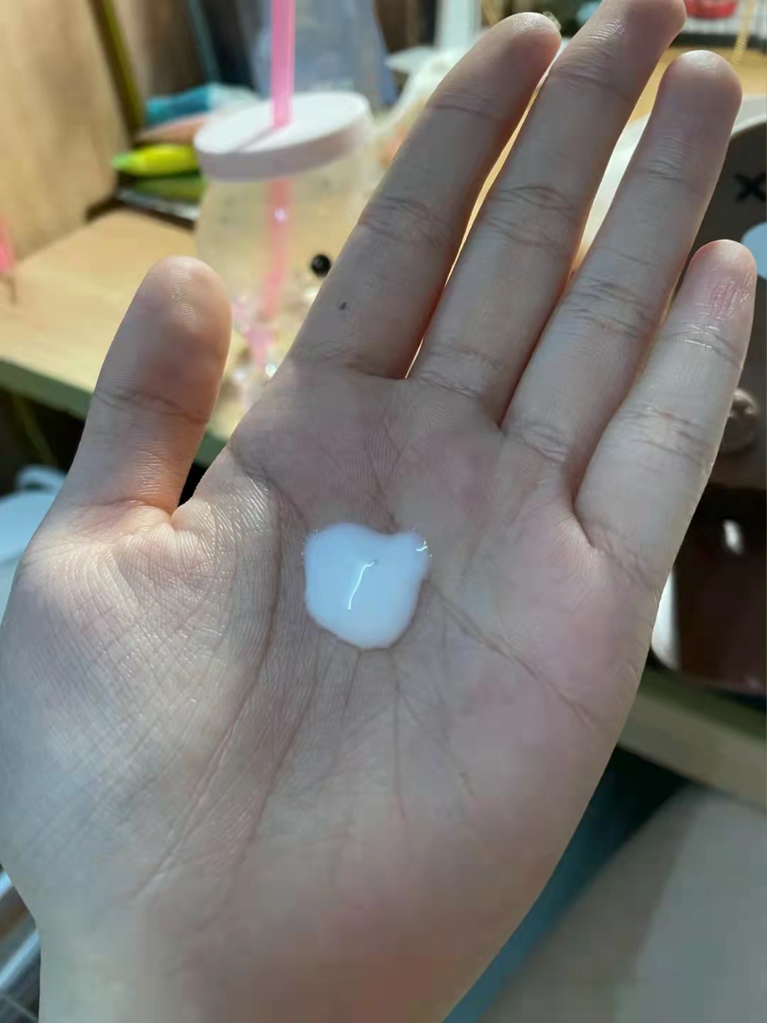 推荐几款最好用的美白精华,noreva美白精华和topix美白精华