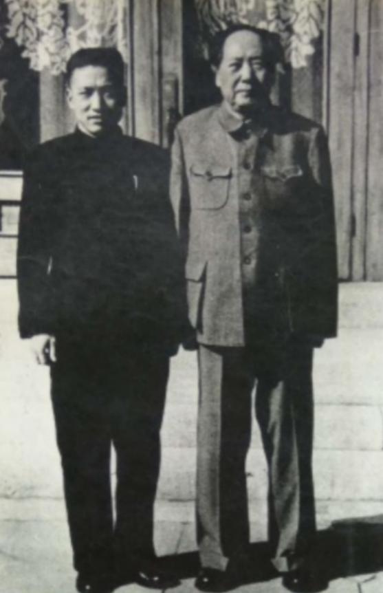 66年听侄女贺小平说，要坐火车去北京，*子珍贺**：小平，我也要去