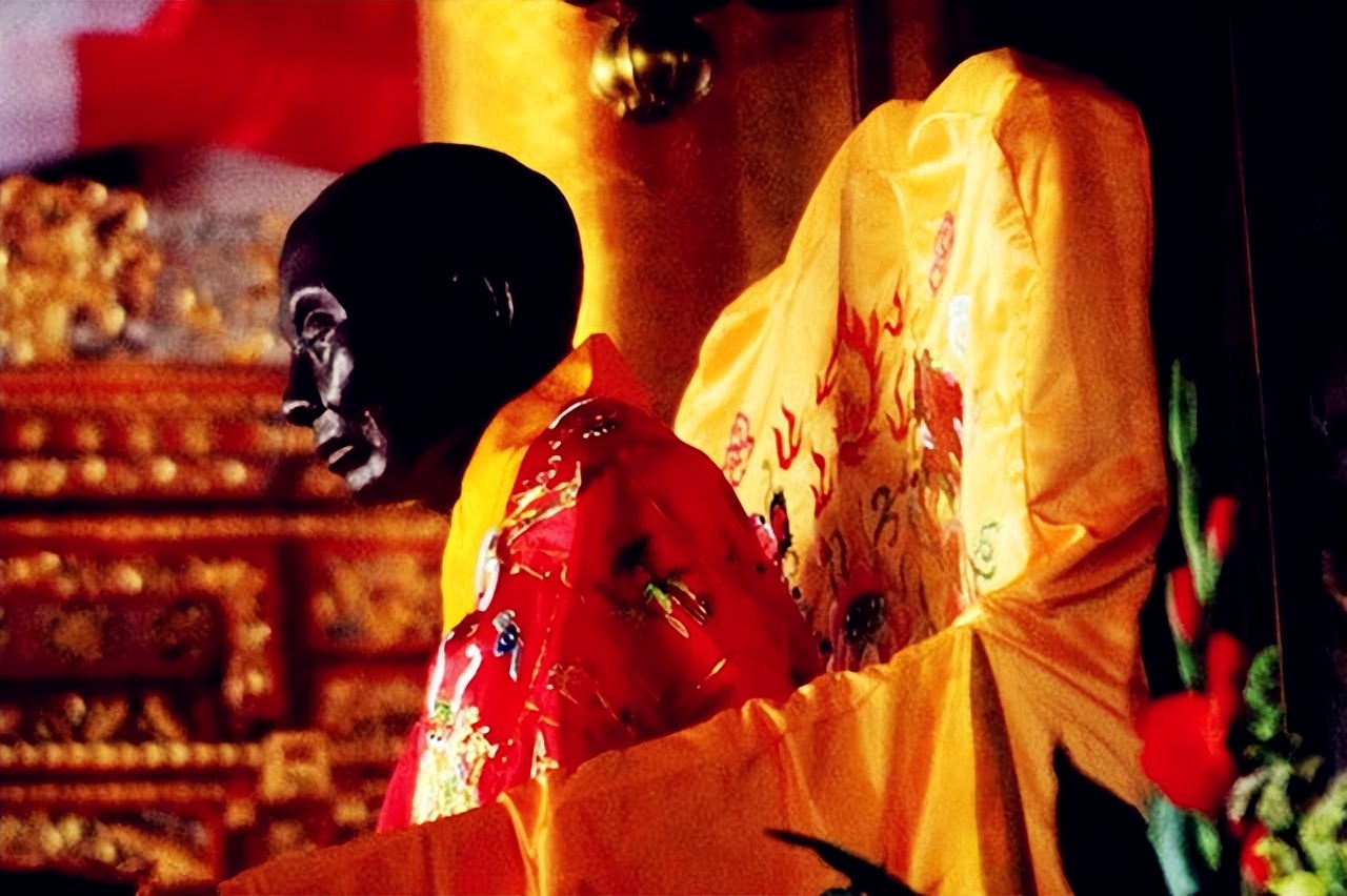 高僧身体中的舍利子是如何产生的,高僧舍利子和佛祖舍利子