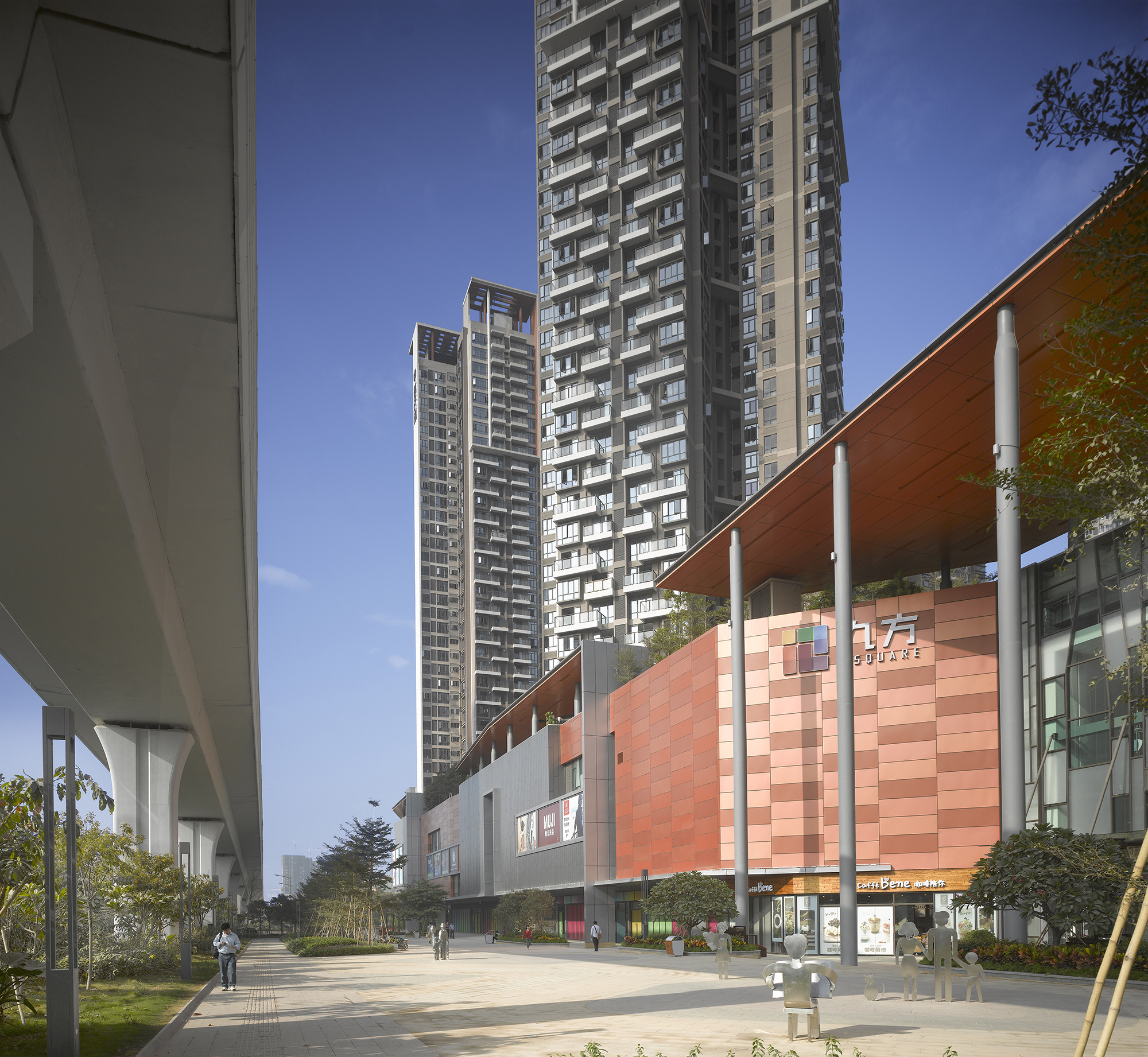 龙华九方购物中心地铁,龙华九方城购物中心