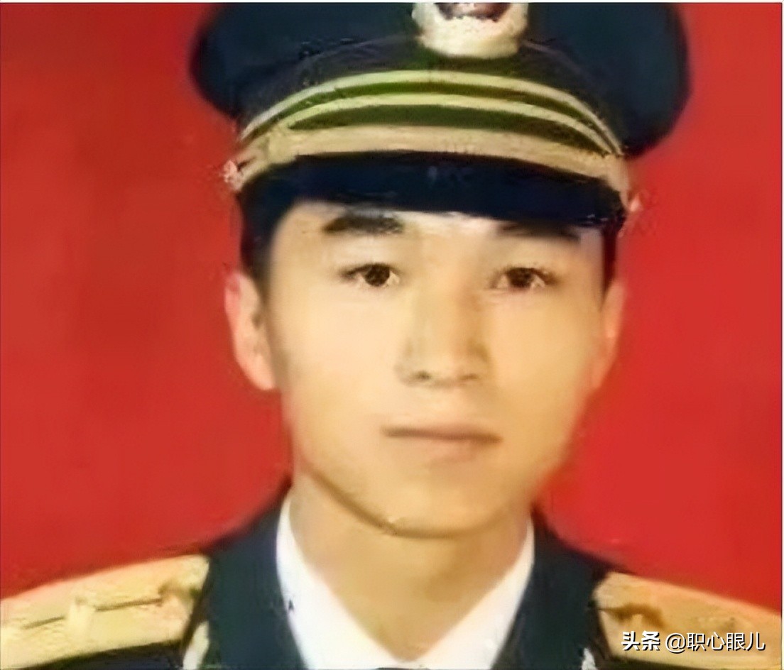 捧铁饭碗还是创业？51岁送外卖的前银行行长，给了我最好的答案