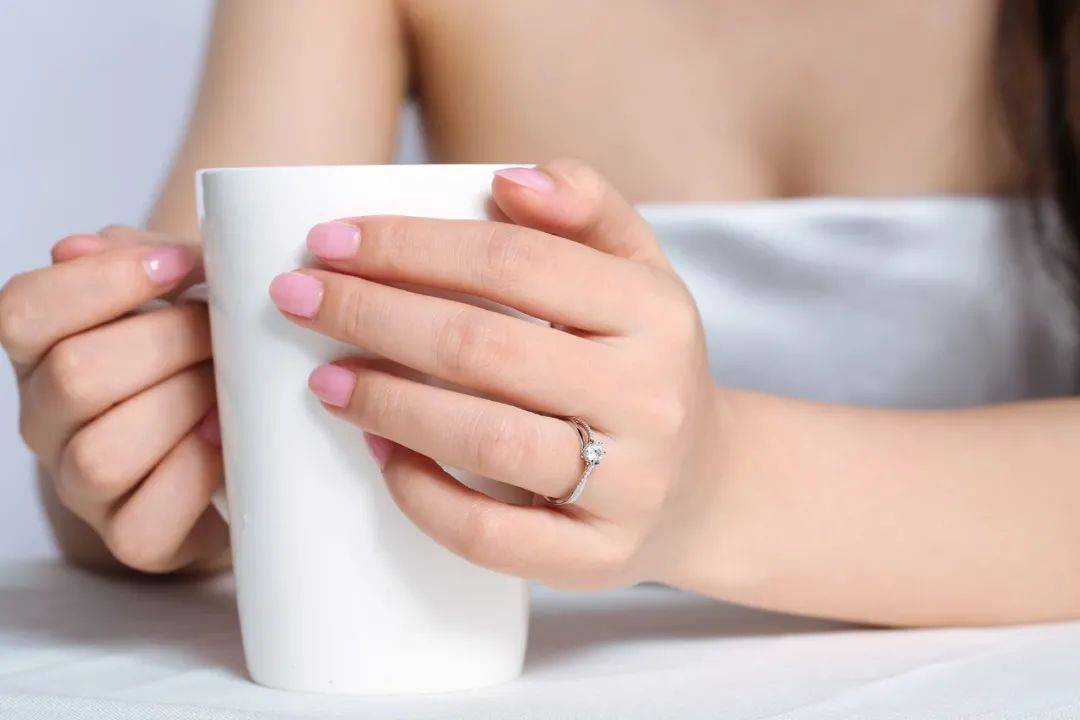 如何自己保养钻戒,钻戒保养方法和注意事项