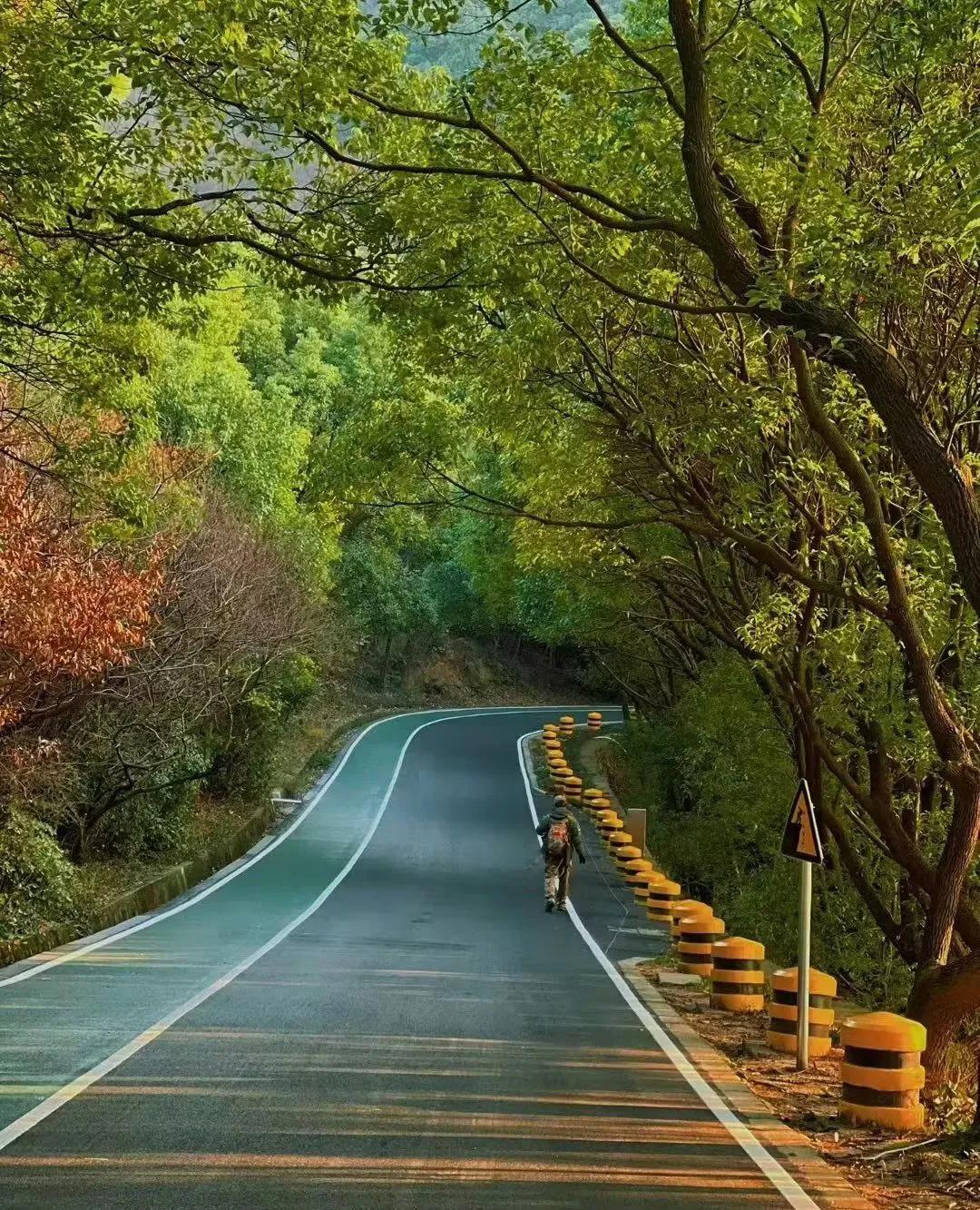 站在属于自己的高度看该看的景色,一定的高度才能看到不一样的风景