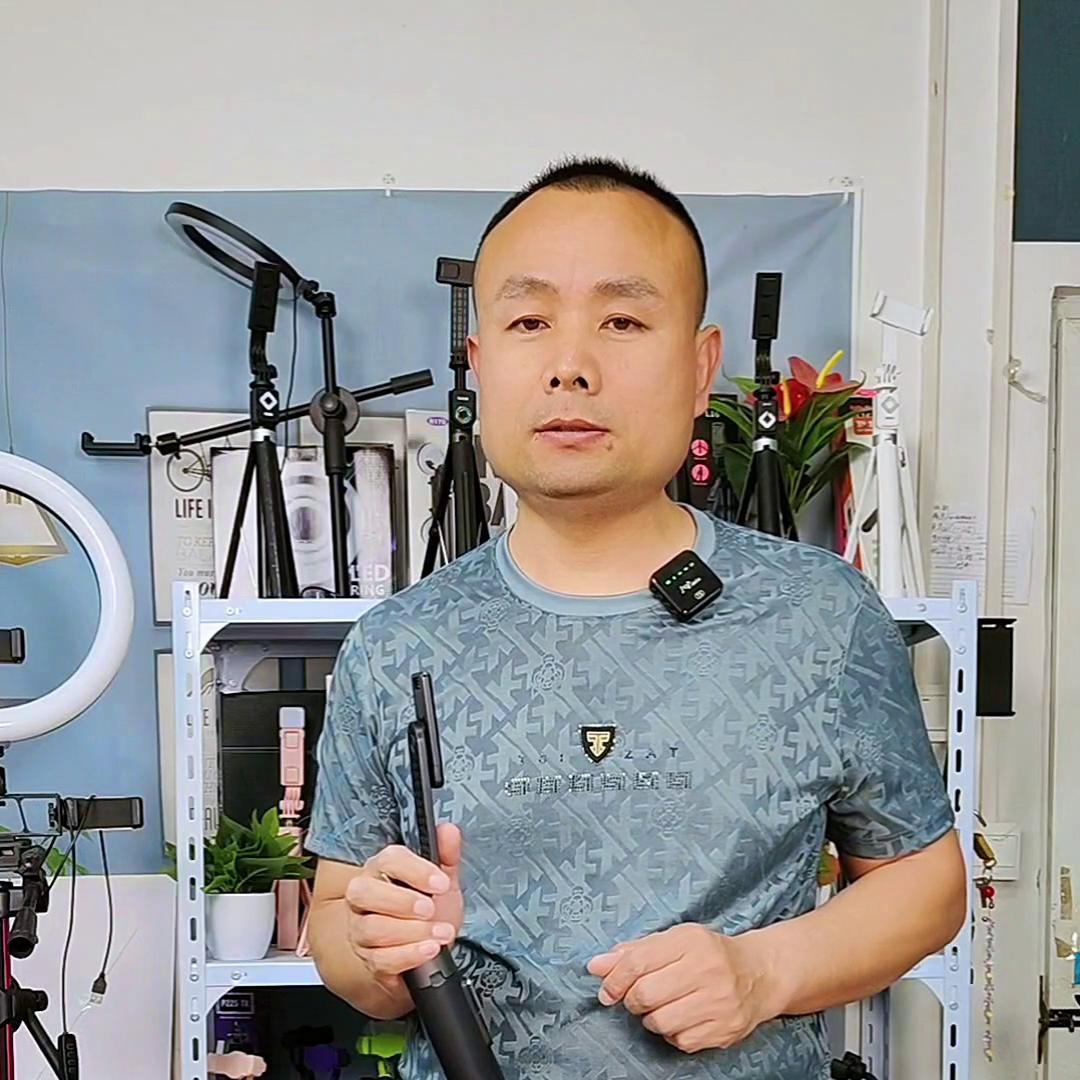 多功能折叠自拍杆三脚架,自拍神器三脚架和四角架