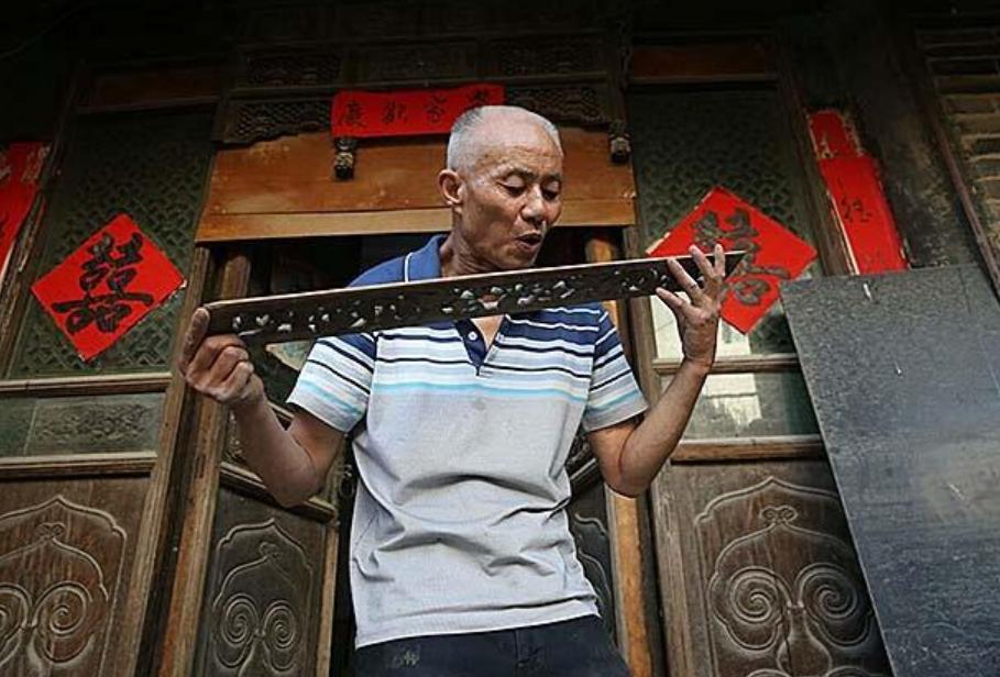 当年那个扬言100亿补偿也不卖房的河南村民，如今成了博物馆馆长