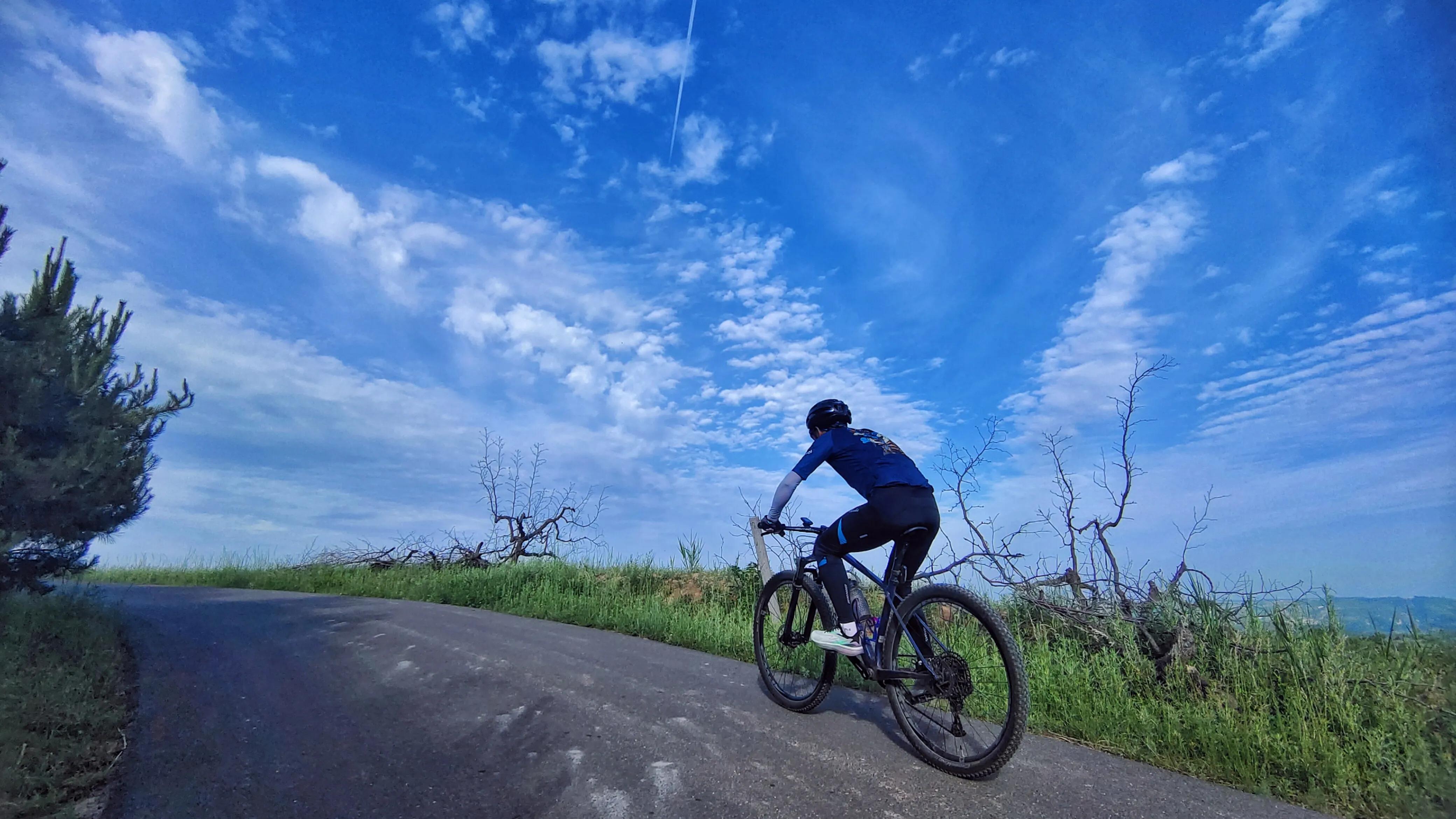 才买的车生锈了,我的小车底部有点生锈怎么办