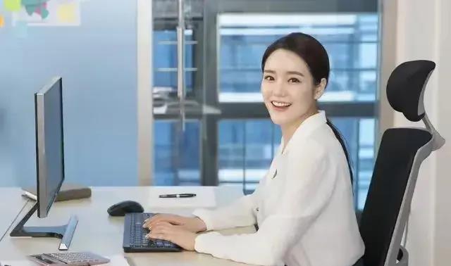 月子岳母惊现弟媳,丈夫痛哭失财失爱