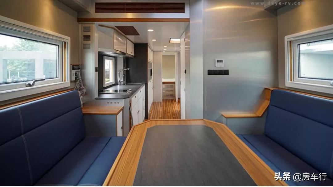 13万b型房车有几款可选,大通旅行家v90房车2021年