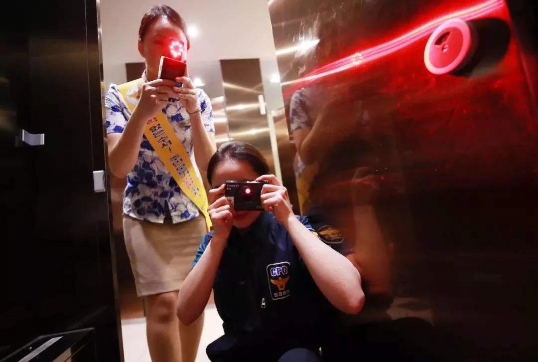 被前任偷拍照片威胁怎么办,男人和前任同居被偷拍