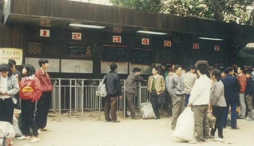 身高86厘米的千万富翁，白手起家到霸道总裁：残缺身体藏超级灵魂