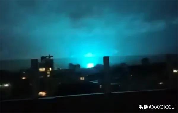 土耳其7.8级地震蓝光现场,土耳其7.8级地震天空视角