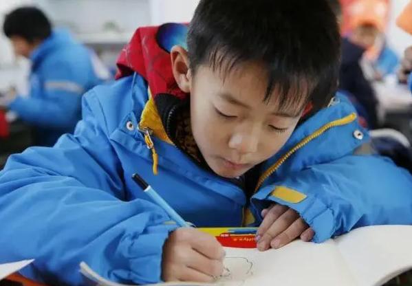 如何改善孩子的人际关系,克服儿童人际交往障碍