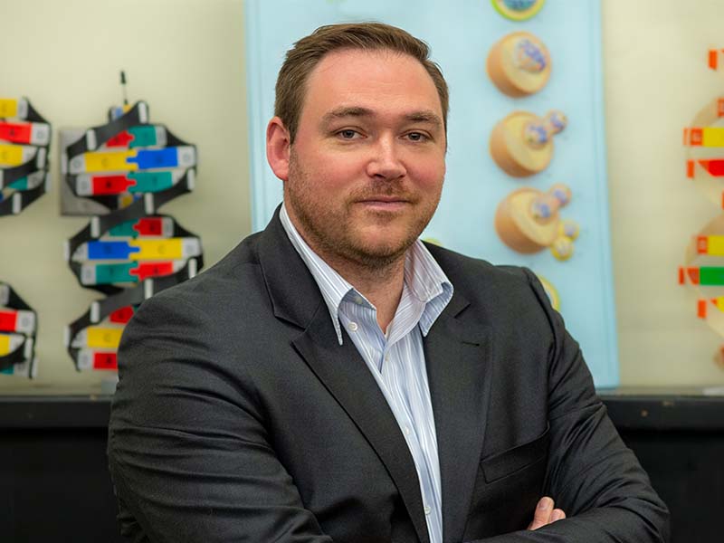 研究表明爱情能持续多久,从科学的角度分析爱情