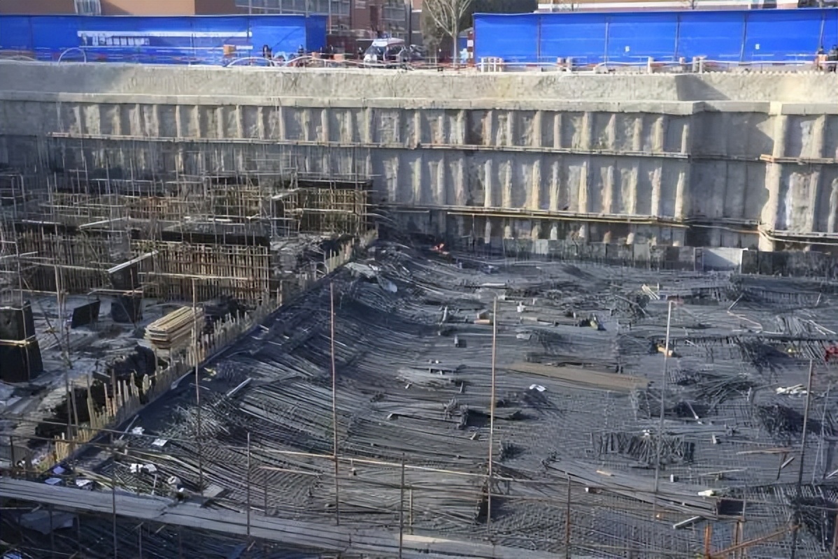 2022高级钳工考试题库及答案,钳工操作证模拟考试题