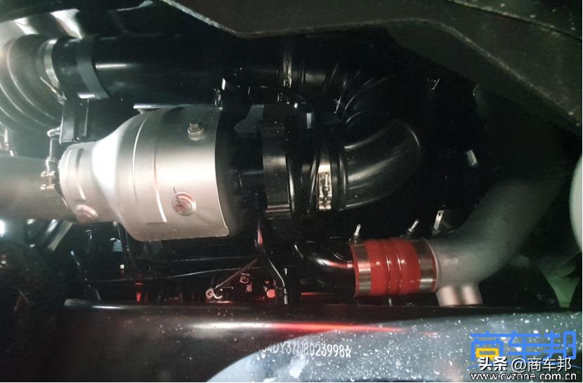 东风天龙旗舰kx自动挡牵引车,东风天龙旗舰kx660自动挡载货车