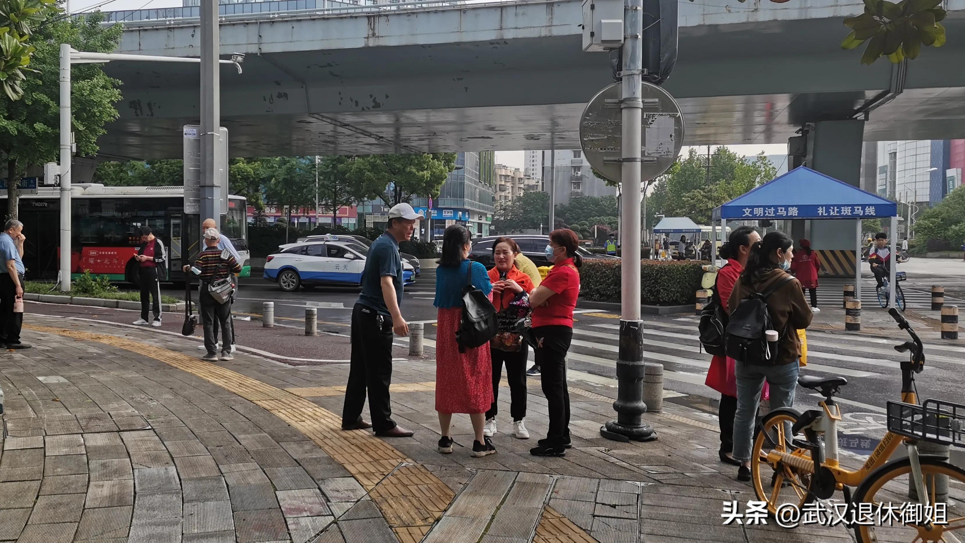 38岁以上中老年人免费领鸡蛋,60岁以上老人领鸡蛋免费