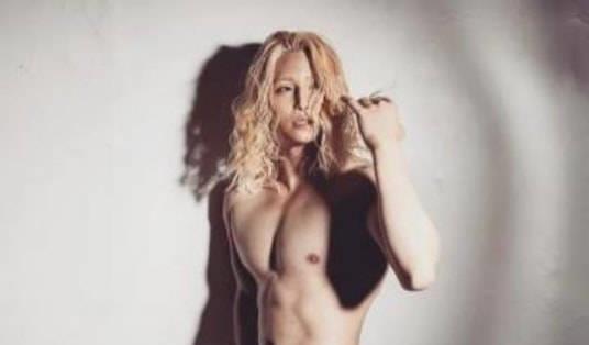 日本原创牛郎在网络上疯传,我却看到了两性之间最残酷的真相