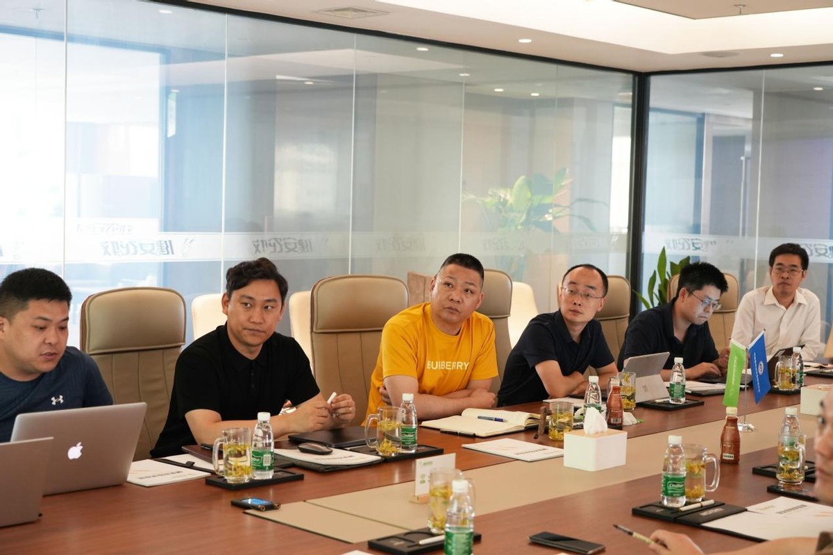 健安动态|滴灌通副总裁陈华景到访健安集团座谈交流