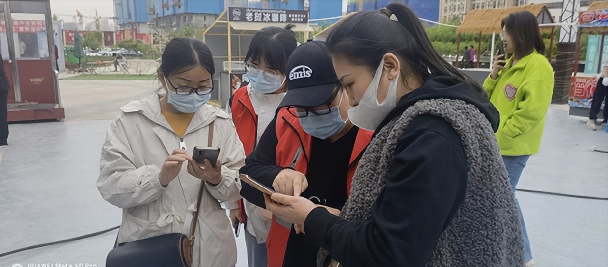 河北保定：政务服务指尖办群众所需及时办