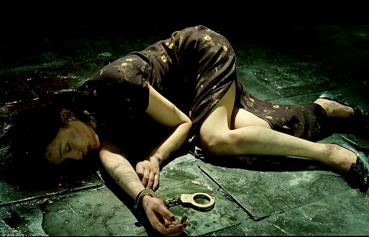 深度解析《色戒》，*诱色**汉奸却爱上对方，感性战胜理性会怎样？