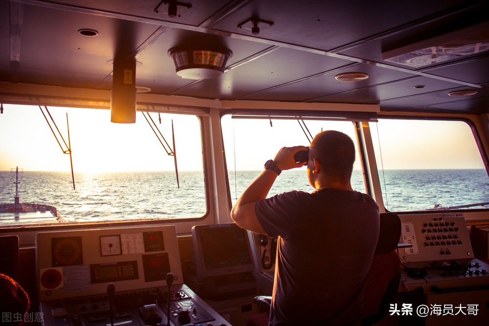 船到比利时，船员遇上不讲武德的比利时人，让全体船员吃尽了苦头