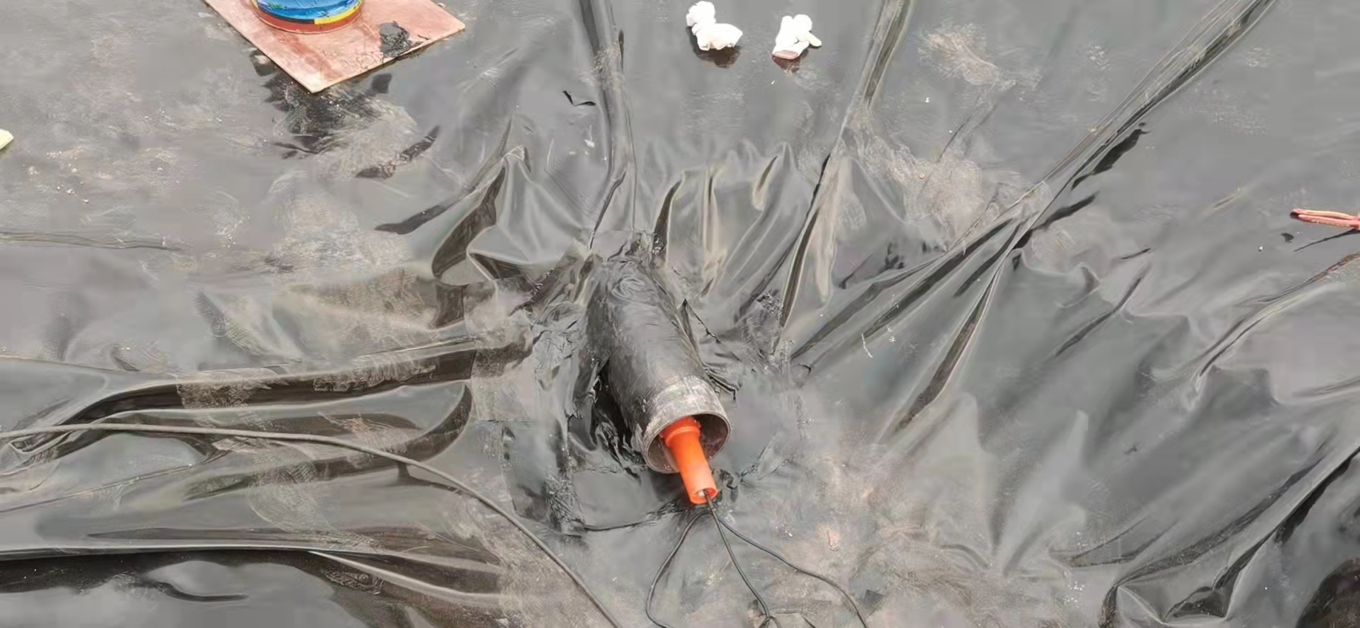 鱼塘防渗膜厚度,鱼塘防渗膜200um是几毫米