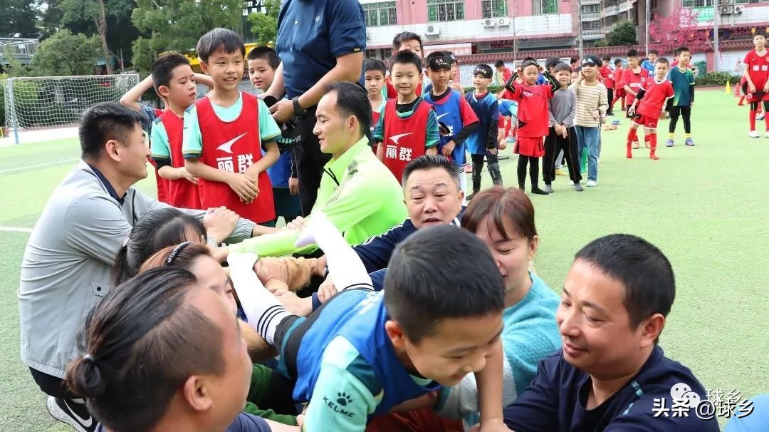 蹇箰瓒崇悆浼存垜鎴愰暱,蹇箰瓒崇悆浜插瓙娲诲姩