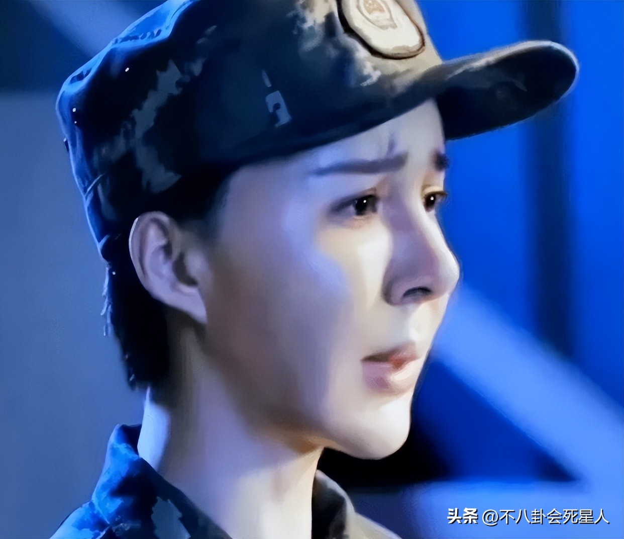 巫婆鼻整容对比,蛇精脸巫婆