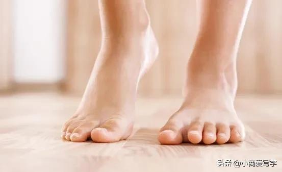 教你几招轻松摆脱脚臭的烦恼,脚臭怎么办快速去脚臭的小妙招