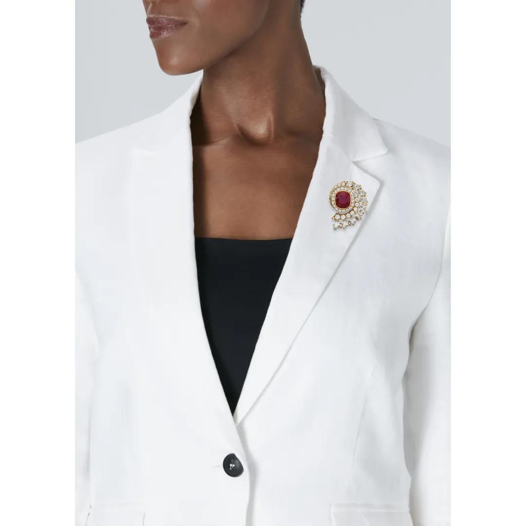 彩色宝石拍卖,最好的紫色蓝宝石拍卖价格