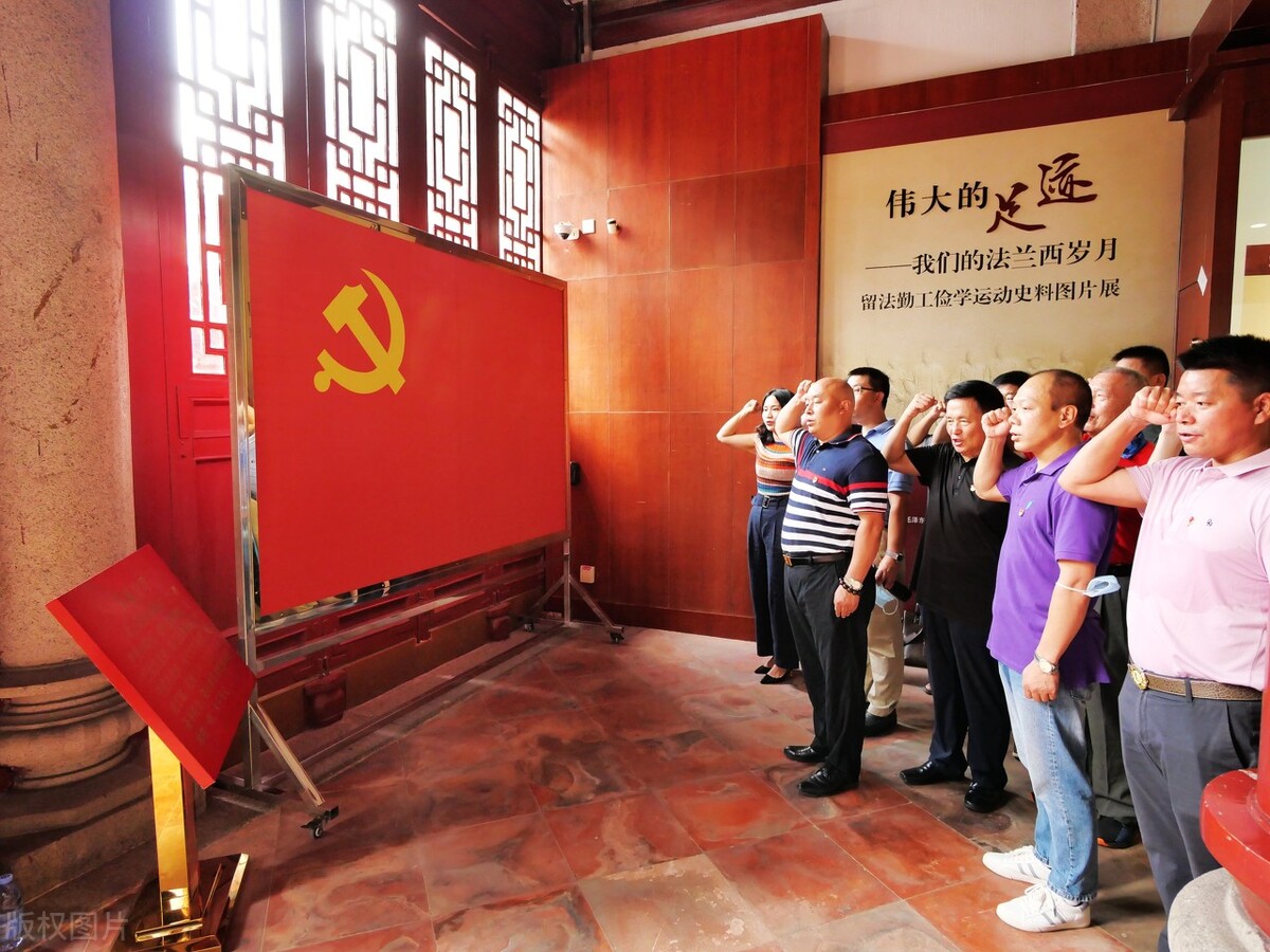 经济转型的深度解析,经济结构趋势和数字化转型