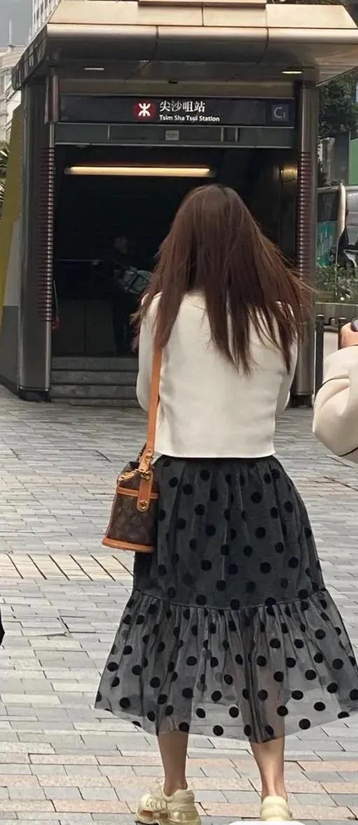 王宝强13岁儿子王子豪近照,王宝强去香港看王祖蓝