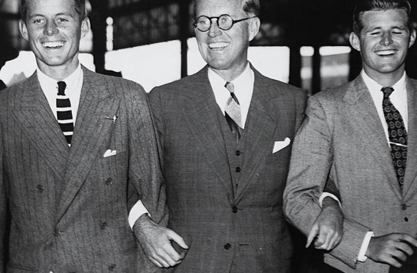 赫本曾多次出入肯尼迪办公室,赫本多次出入白宫