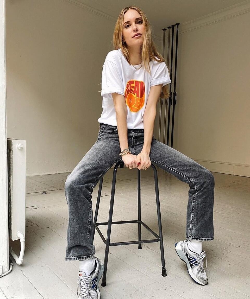 潮流穿搭夏日牛仔裤的清凉穿搭,短袖牛仔裤潮酷穿搭