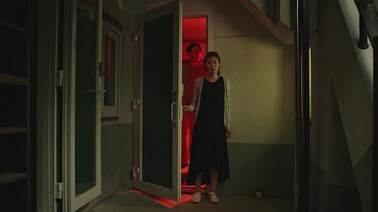 生猛刺激的韩国R级大片，刺痛无数女性内心深处，满屏禁忌的味道